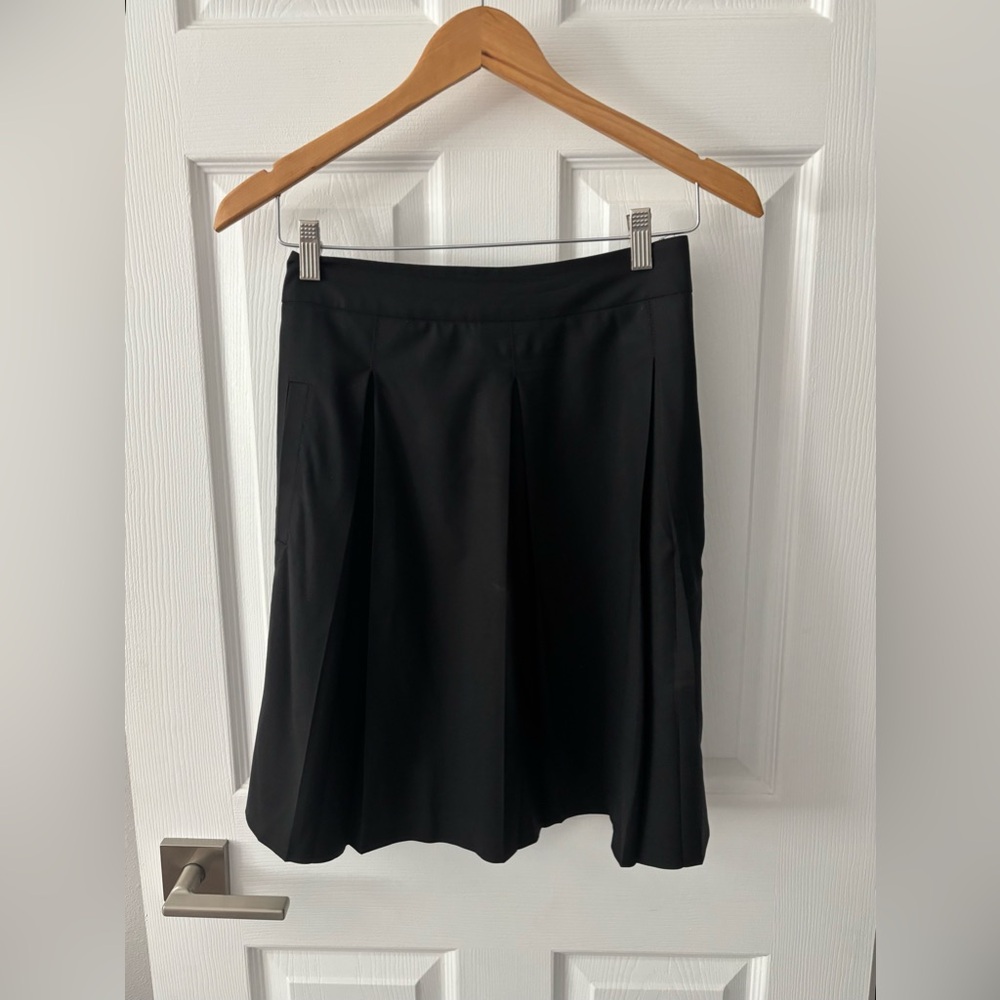 BCBGMaxAzria Black Kailin Skirt size‎ 6